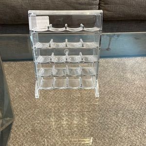 Acrylic lipstick holder